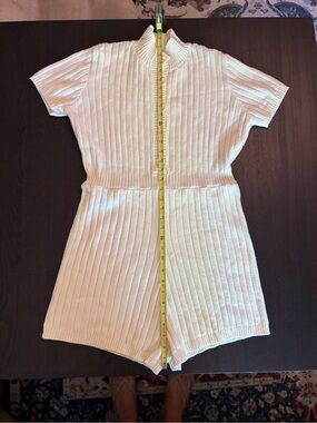 4SI3NNA Cream Ribbed Knit V-Neck Sweater Romper